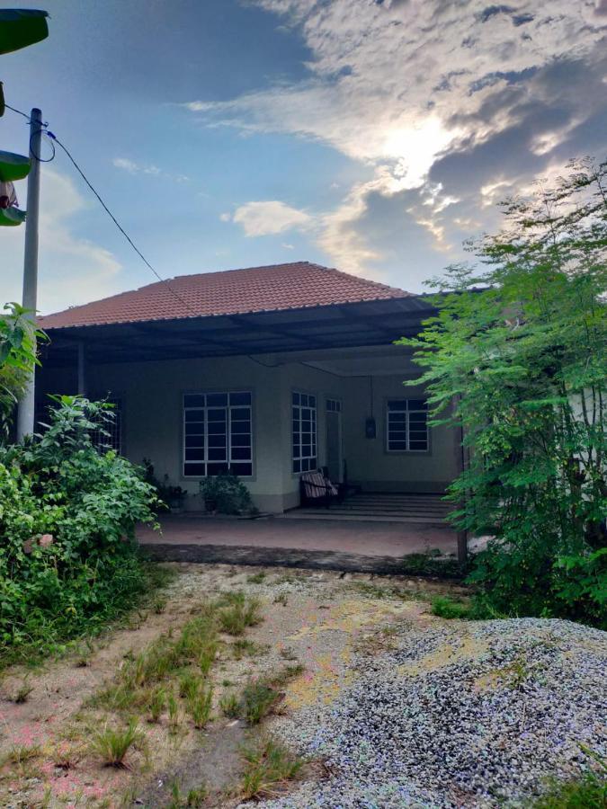 Sya Al-Yahya Homestay Kuala Terengganu Buitenkant foto